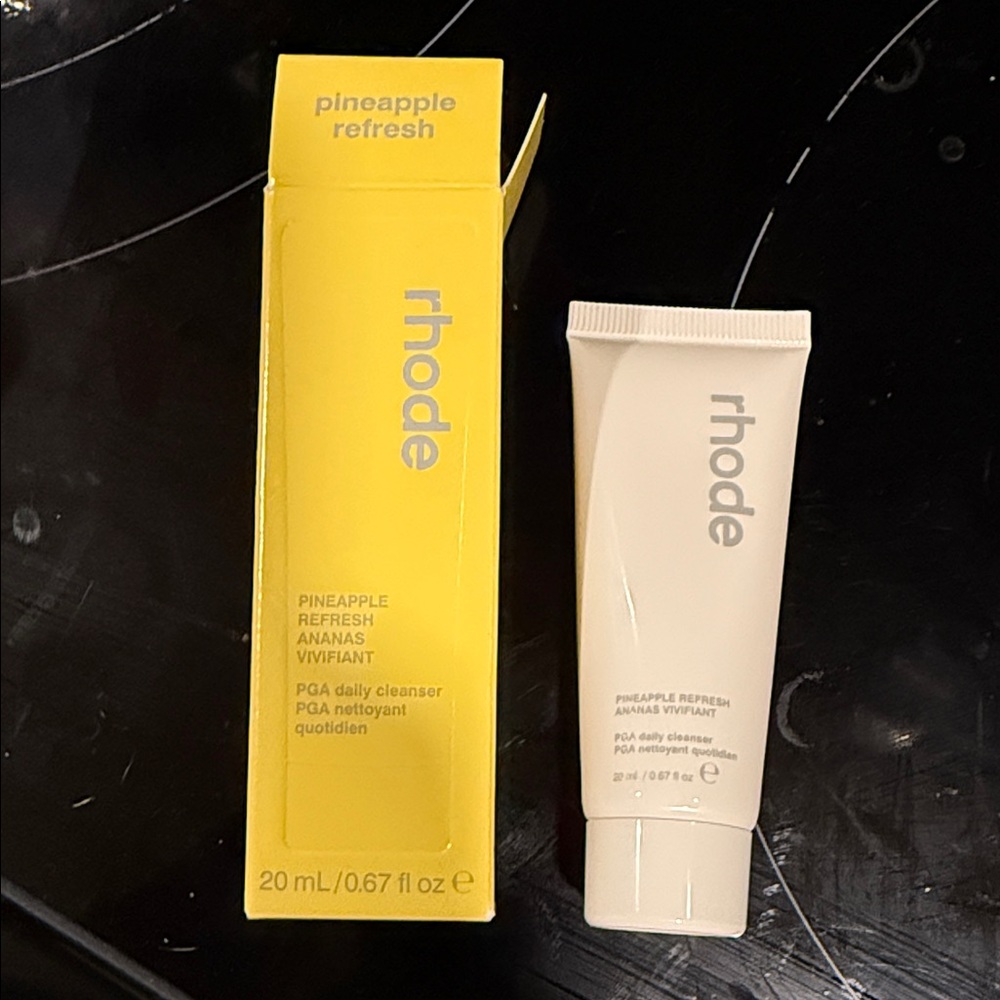 RHODE Pineapple Refresh Cleanser